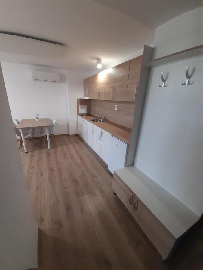 Hotel Felicia Kaluža Esterno foto