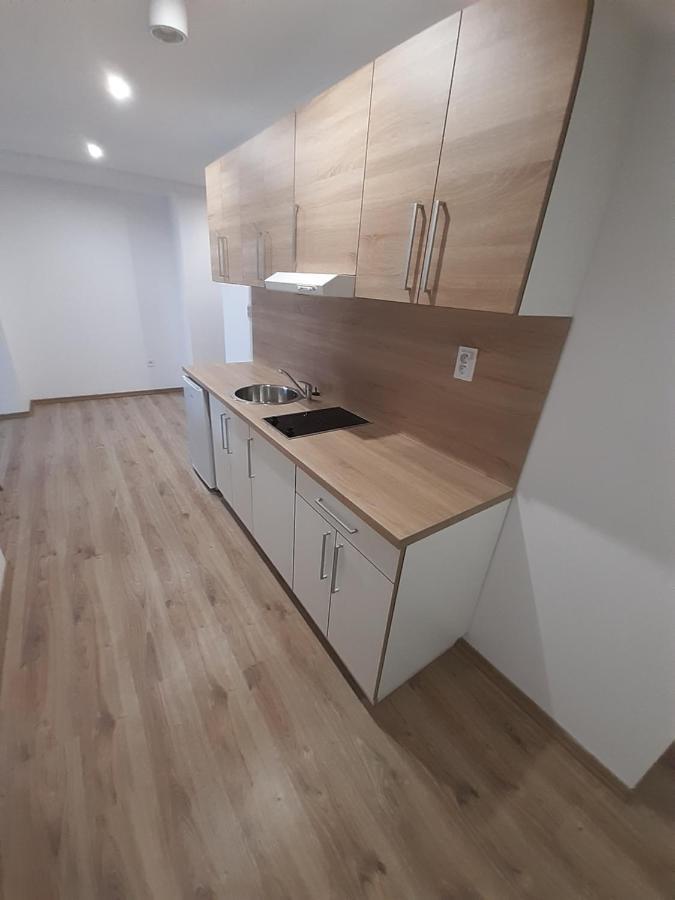 Hotel Felicia Kaluža Esterno foto