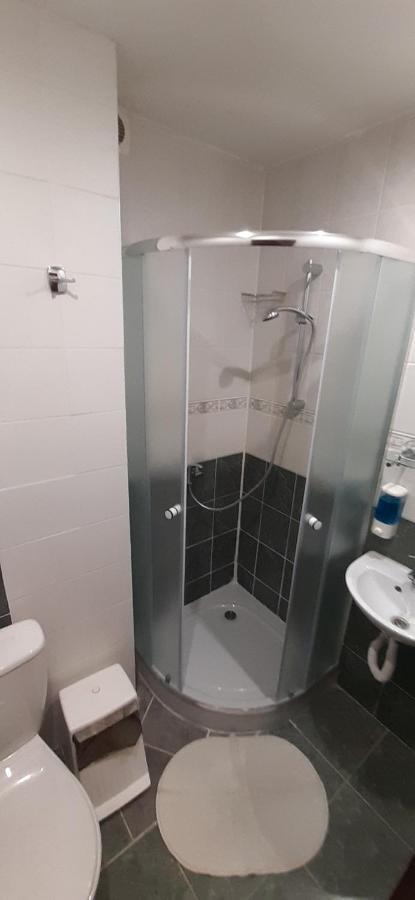 Hotel Felicia Kaluža Esterno foto