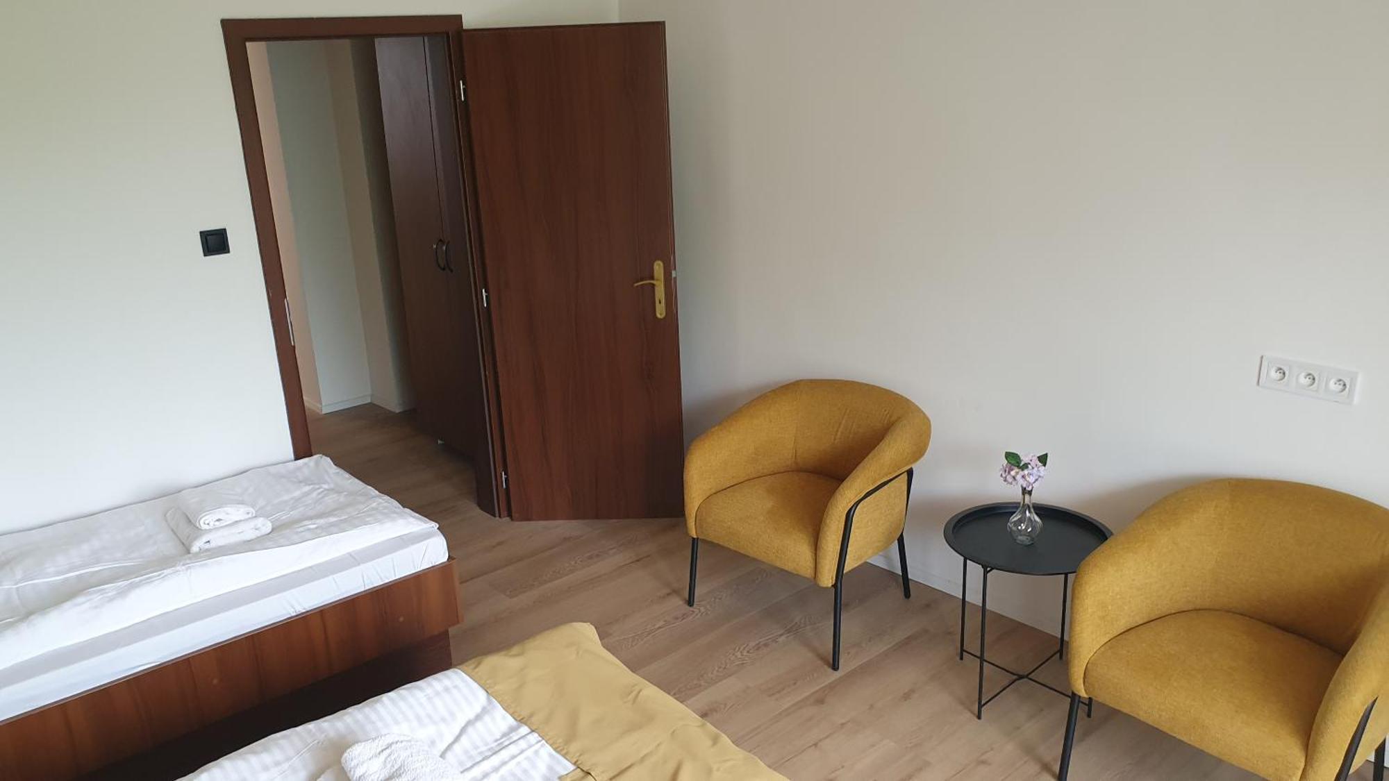 Hotel Felicia Kaluža Esterno foto
